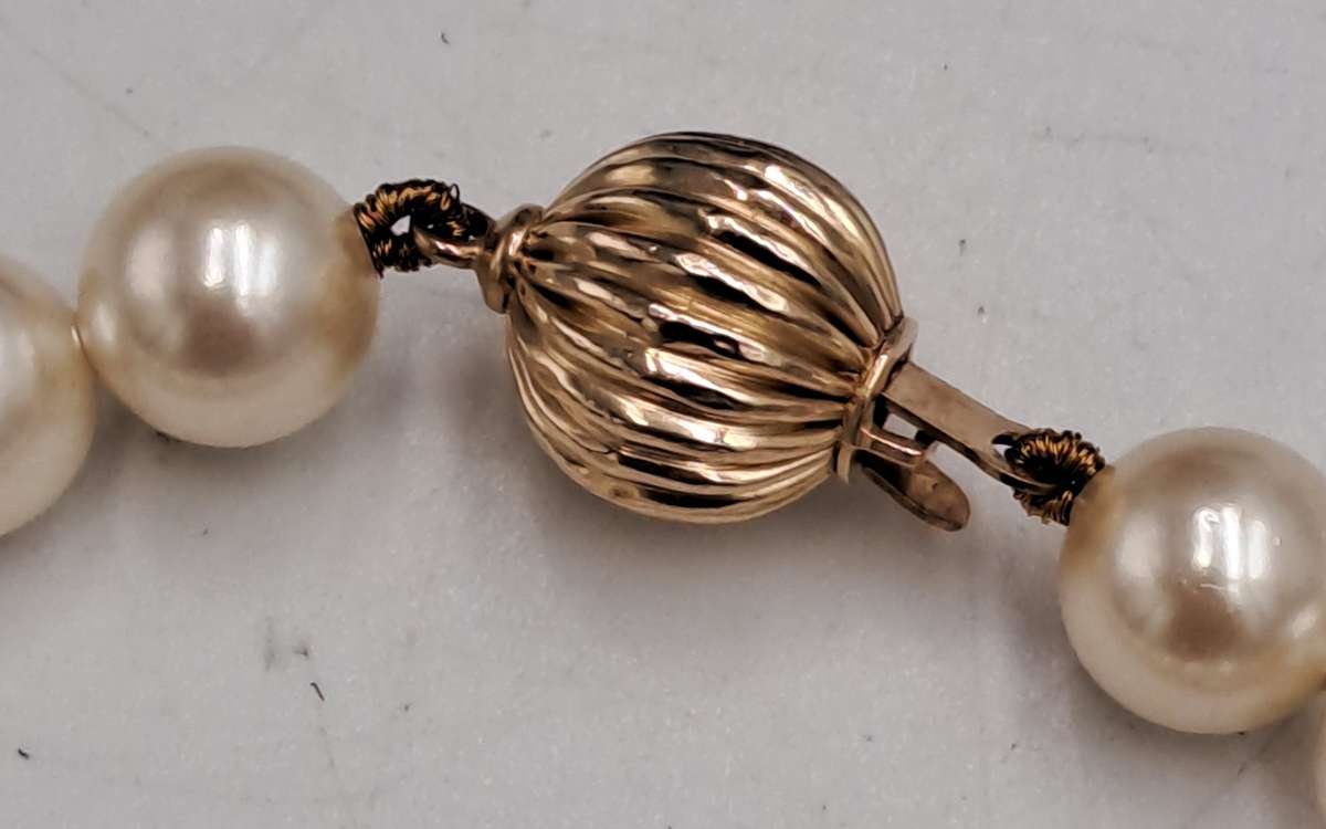 Vintage 84cm Faux? Pearl Necklace with a 14kt Gold Clasp
