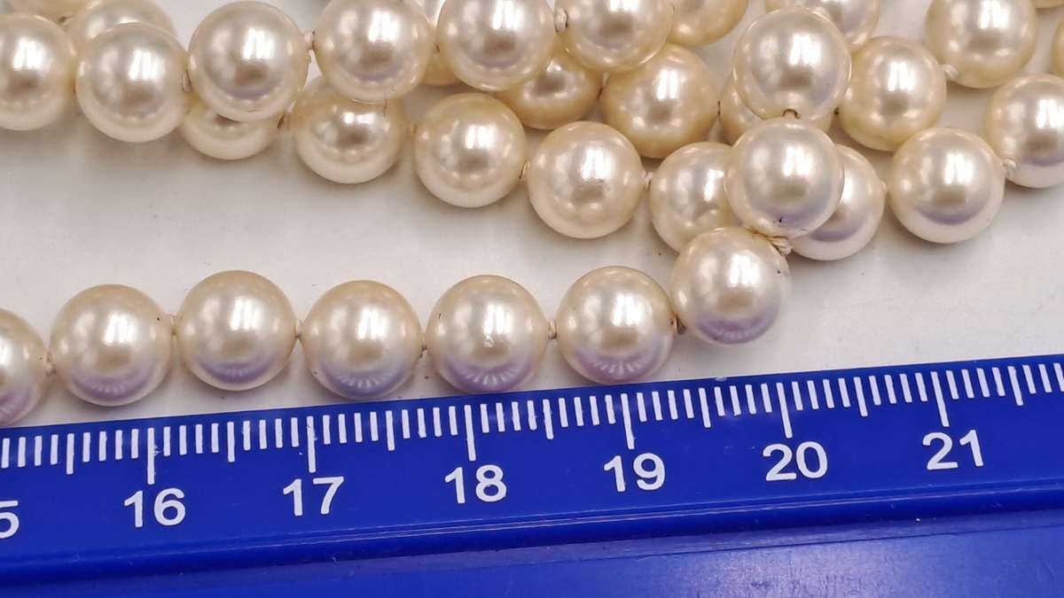 Vintage 84cm Faux? Pearl Necklace with a 14kt Gold Clasp