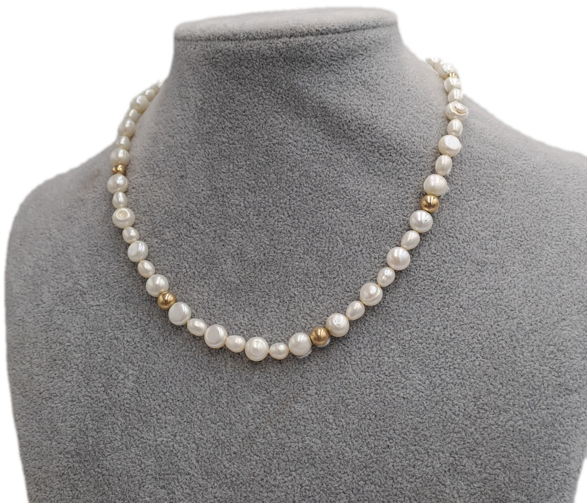 Vintage 40cm Genuine Pearl Necklace with a 9kt Gold Clasp