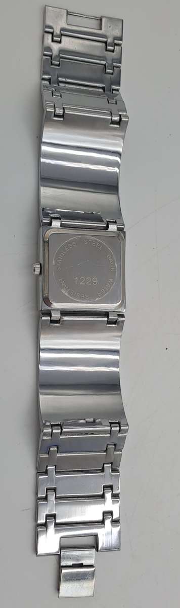 Pre-Owned -Ladies Yalalusi Quartz Fashion watch- Boxed - Working