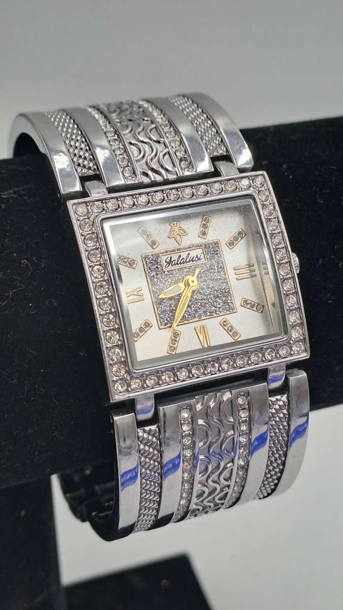 Pre-Owned -Ladies Yalalusi Quartz Fashion watch- Boxed - Working