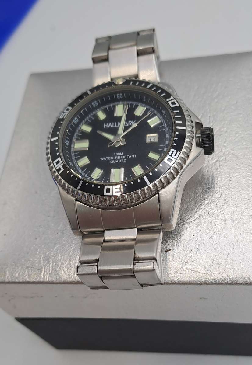 Pre-Owned Men's Hallmark HF794B Quartz 10ATM Japan Movement watch-Boxed