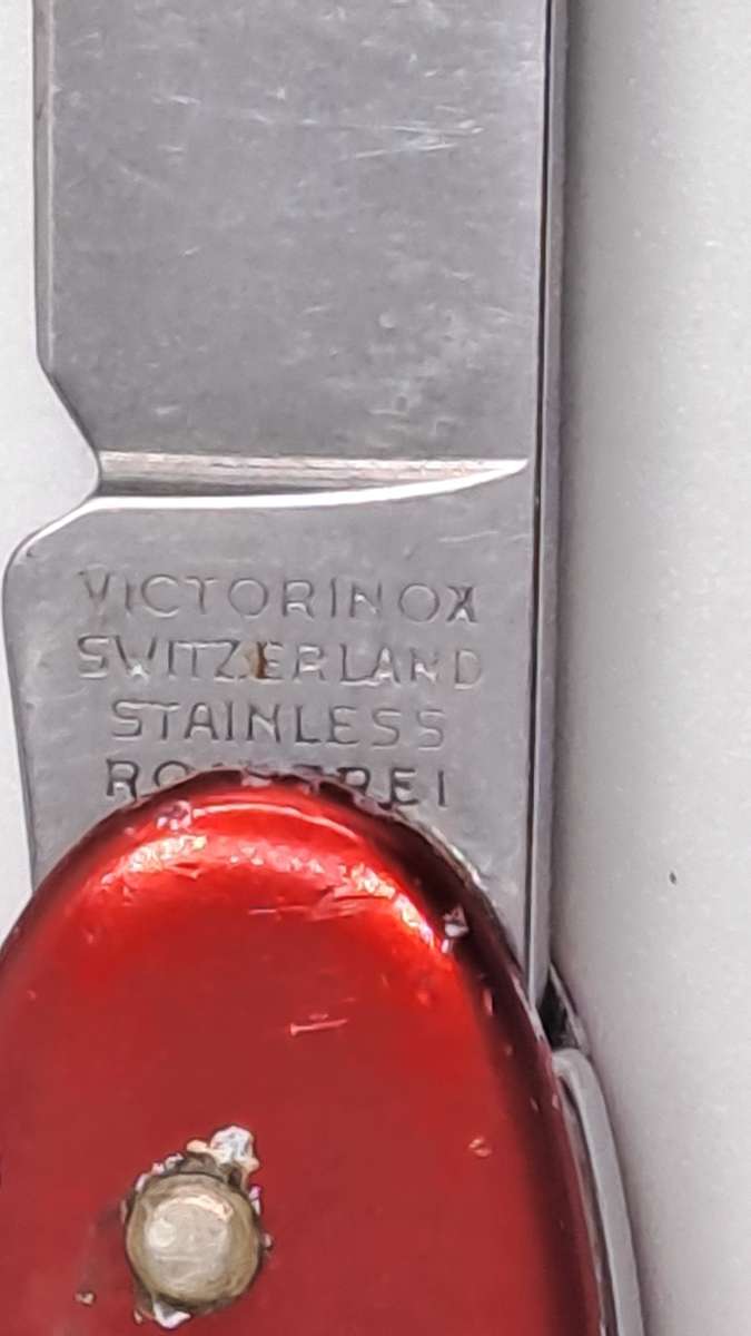 Pre-Owned Vintage Victorinox Folding Knive Switzerland- Volkskas Branded-arbeidsaamheid