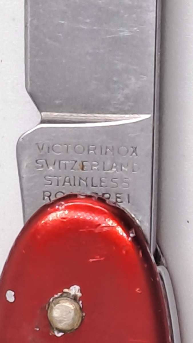 Pre-Owned Vintage Victorinox Folding Knive Switzerland- Volkskas Branded-arbeidsaamheid