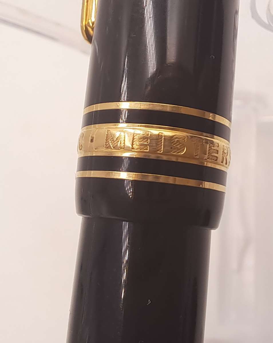 Pre-Owned  Mont Blanc Meisterstuck roller ball pen in- serial #MiLL046 Germany - Need new refill