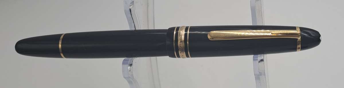 Pre-Owned  Mont Blanc Meisterstuck roller ball pen in- serial #MiLL046 Germany - Need new refill
