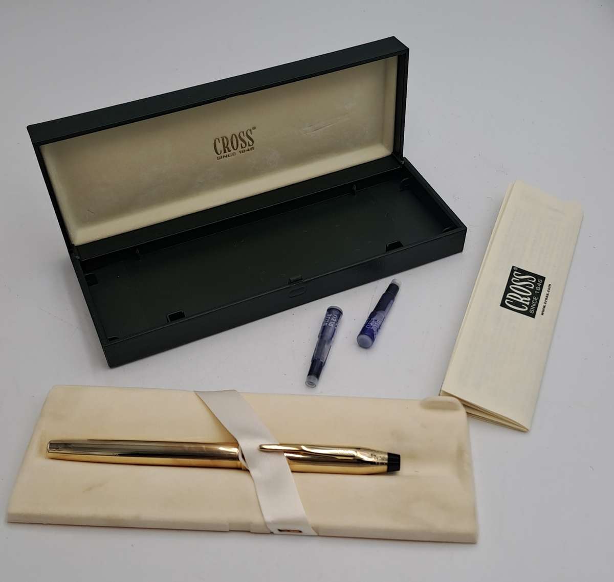 Pre-Owned 10kt Rolled Gold GROSS Fountain Pen with 18kt Gold Nip -Boxed