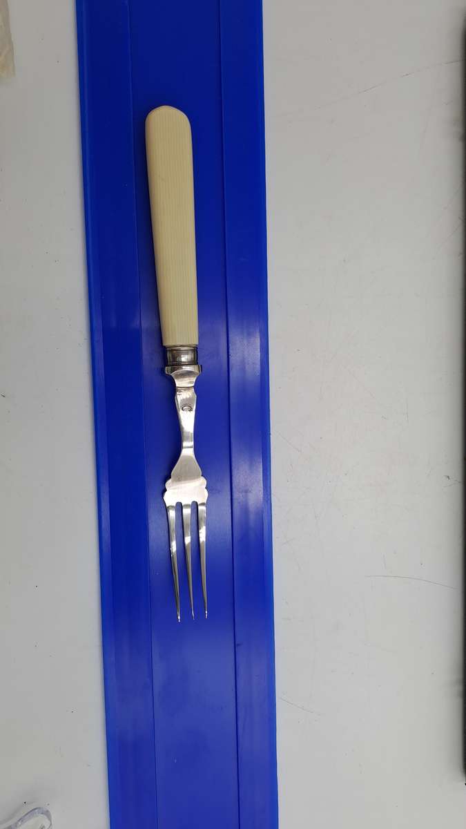 Antique / Vintage 12pc Knife And Fork Cutlery Set EPNS Silver Plated-Boxed -England