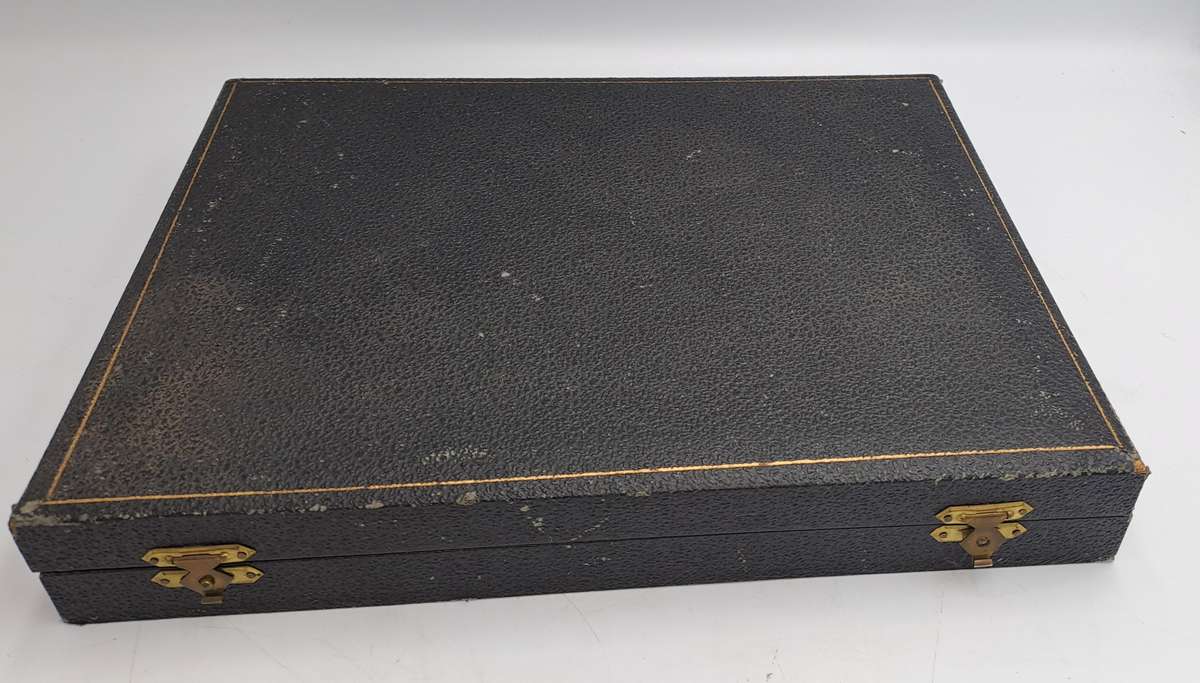 6 Vintage EPNS Super A1 90 Silverplated Soup Spoons -Boxed Sheffield England.