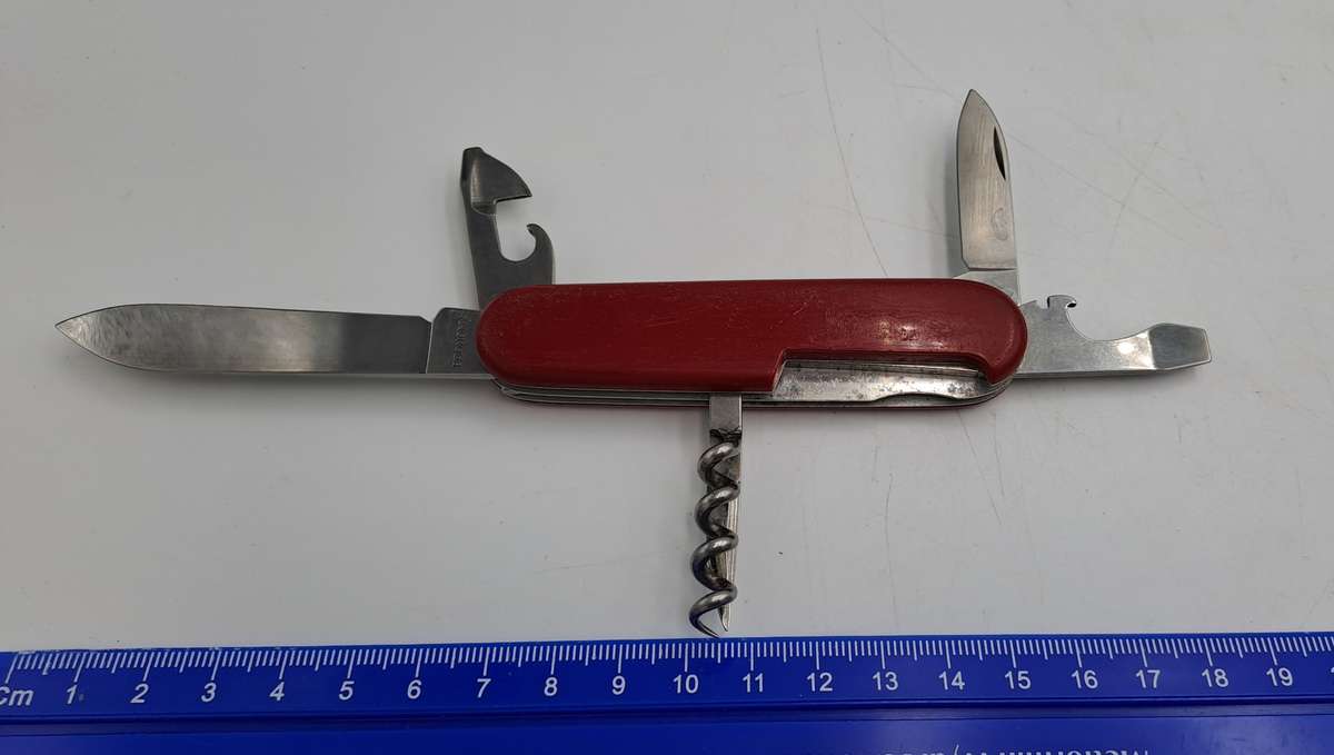 Pre_Owned Victorinox Economy Swiss Made Pocket Knife /Multitool