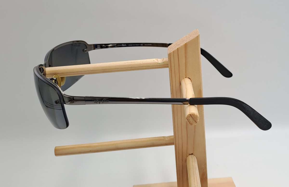 Pre-Owned Ray-Ban  RB 3239 004/82 - 62-15 Sunglasses 100% UV Protection Polarized with Case