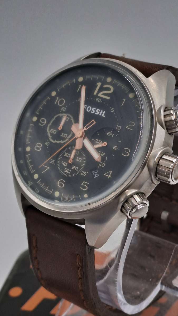 Pre-Owned Men's Fossil Watch with Leather Strap -Working