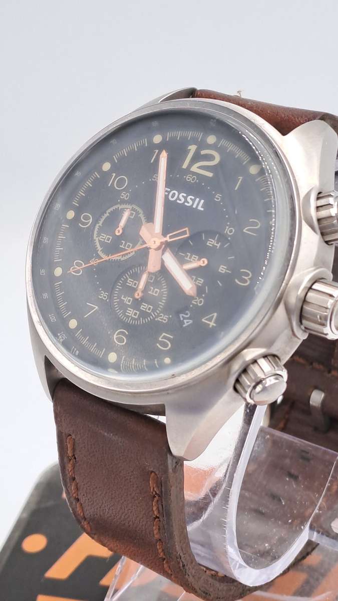 Pre-Owned Men's Fossil Watch with Leather Strap -Working