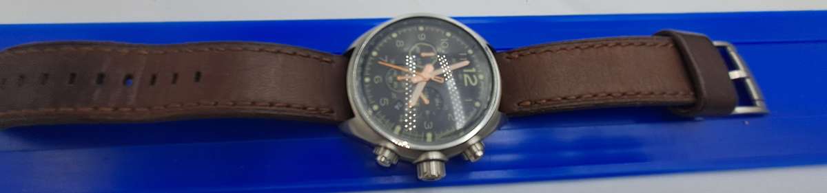 Pre-Owned Men's Fossil Watch with Leather Strap -Working