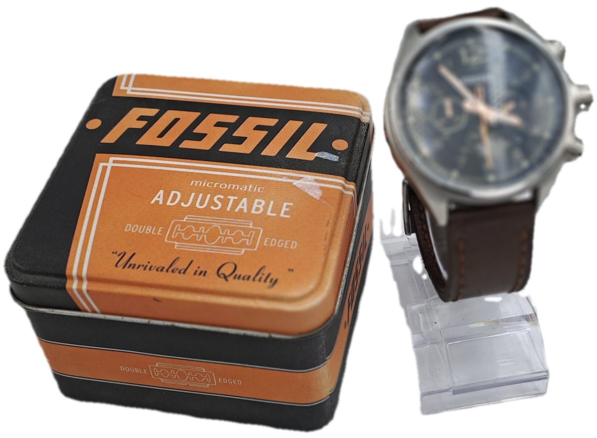 Pre-Owned Men's Fossil Watch with Leather Strap -Working