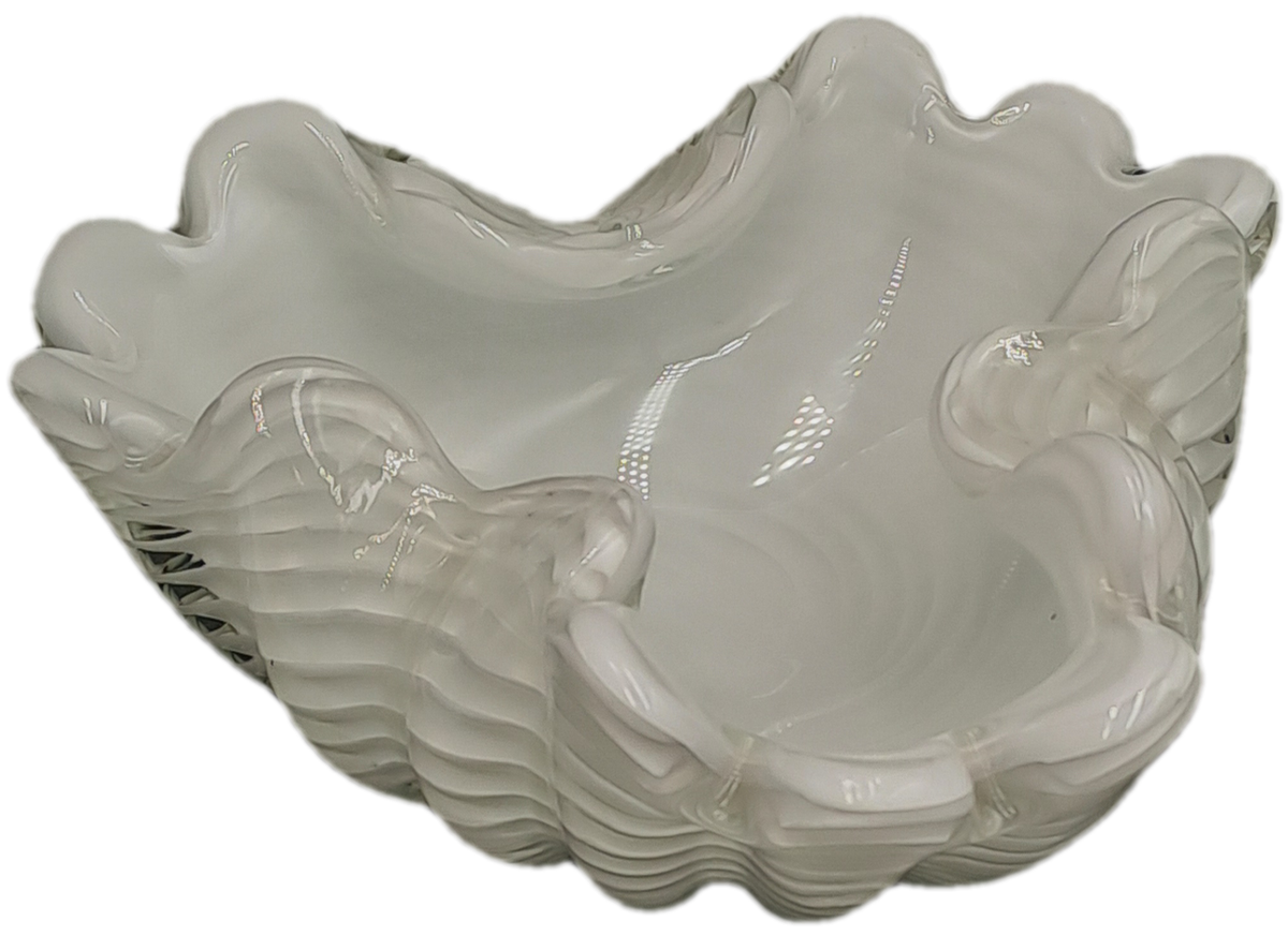 Murano Art Glass Brilliant White Swirl Vase 7,5cm x 18,5cm x 15,5cm