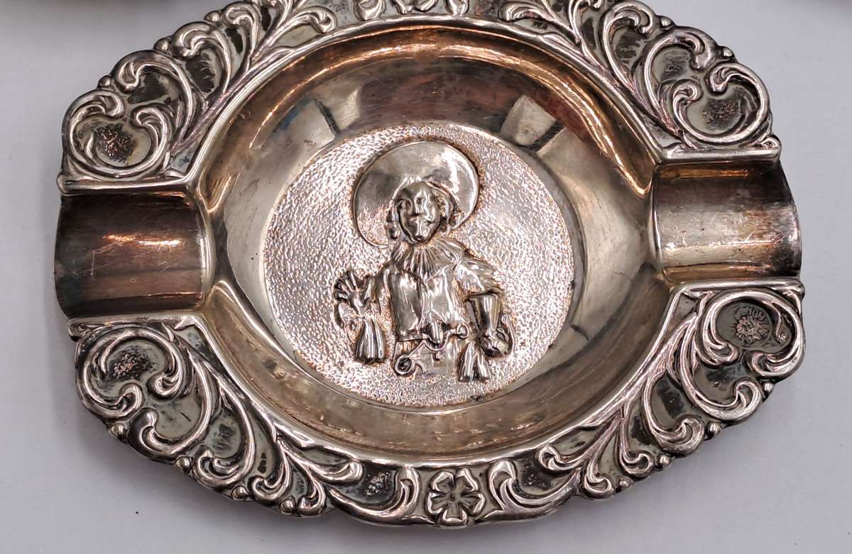 7 Small Vintage Silver plated ornate Ashtrays