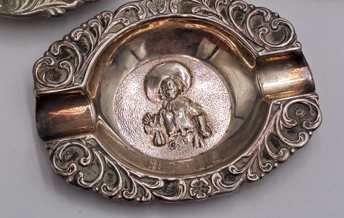 7 Small Vintage Silver plated ornate Ashtrays