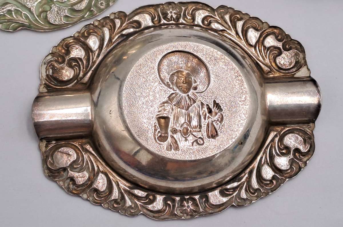 7 Small Vintage Silver plated ornate Ashtrays