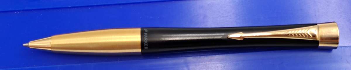 Parker Urban Twist Ballpoint Pen Muted Black and Gold trim in Metal parker Case