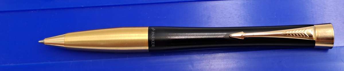 Parker Urban Twist Ballpoint Pen Muted Black and Gold trim in Metal parker Case