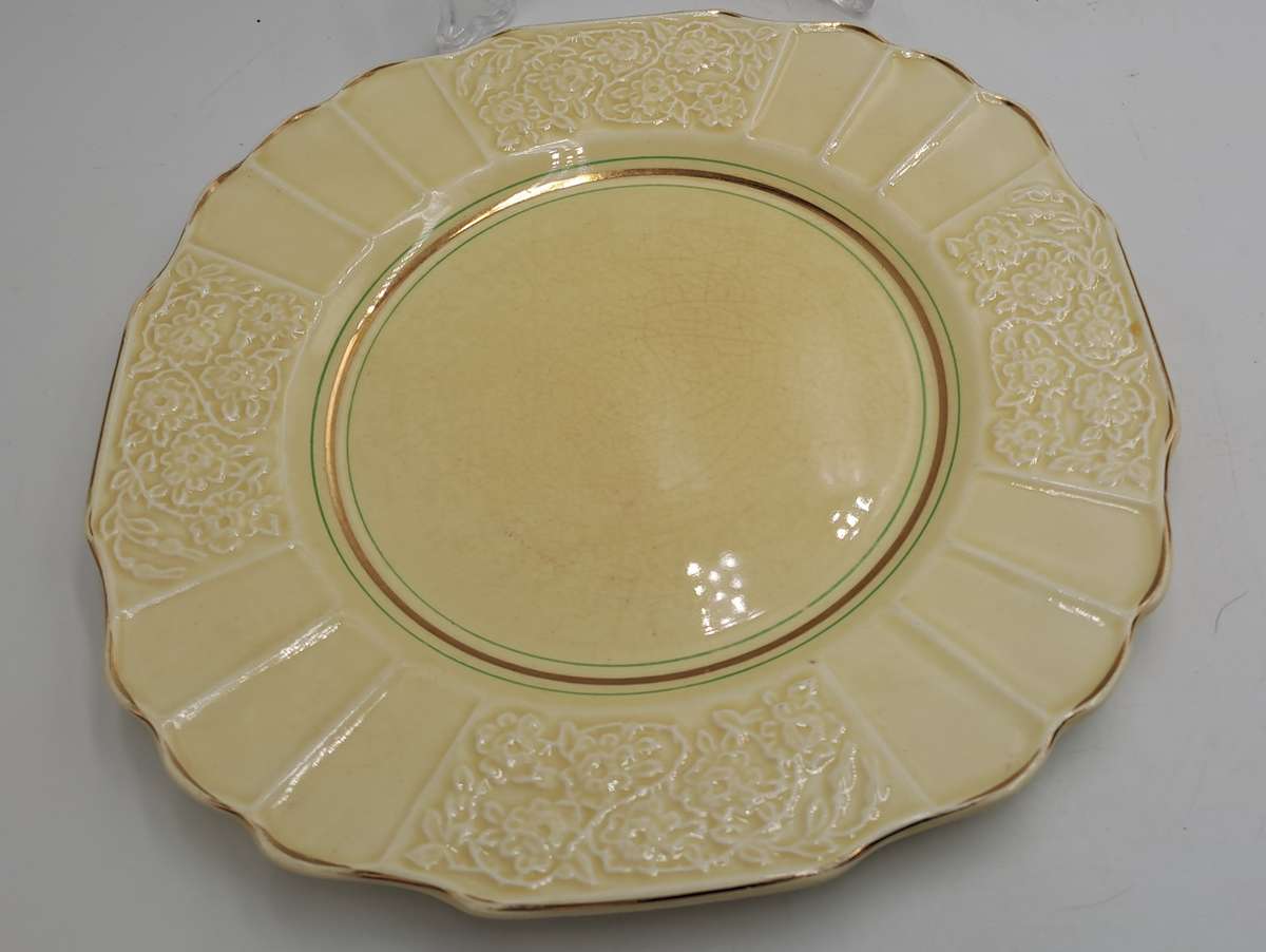 Vintage 1930's Myott Son & Co Ltd Cream Plate 22,3cm - Pattern 1338 -England (3 Available)