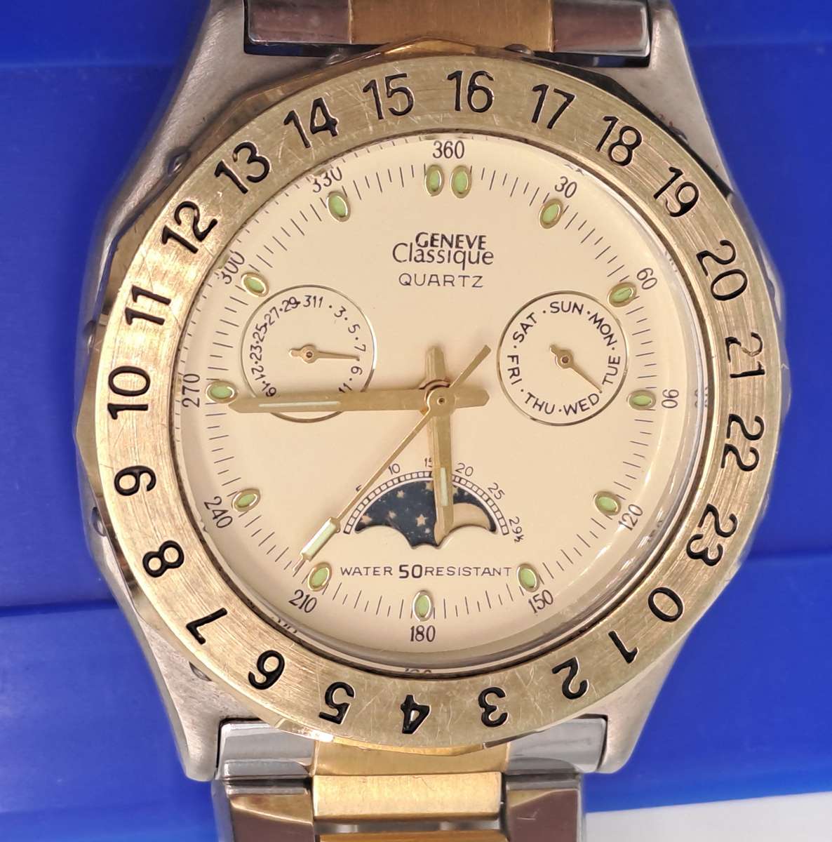 Vintage Mens Geneve Classic Moon Phase Quartz watch-Working