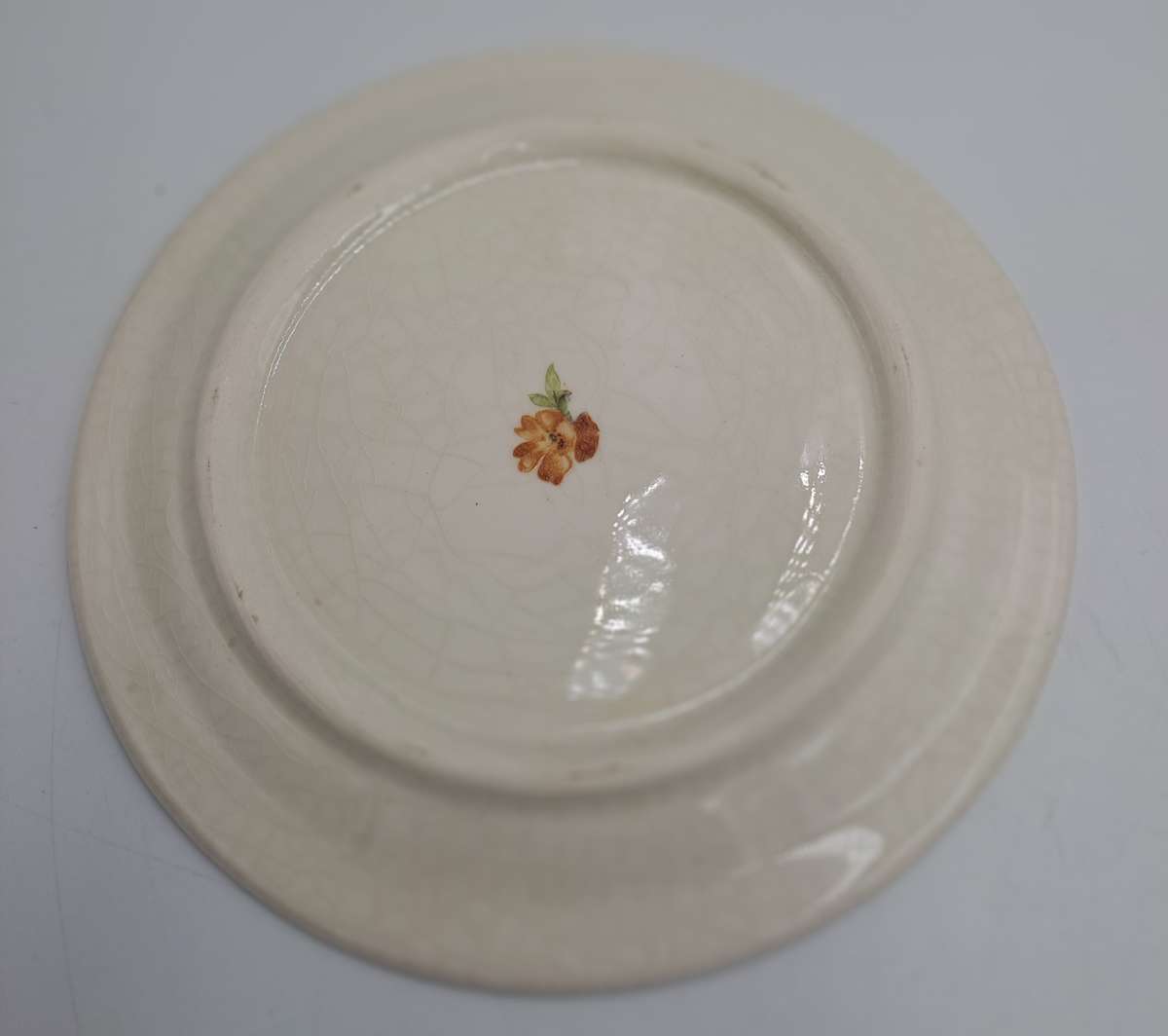 Vintage Side Plate 16,5cm -Very old -Unidentified -Grazing on the Glaze