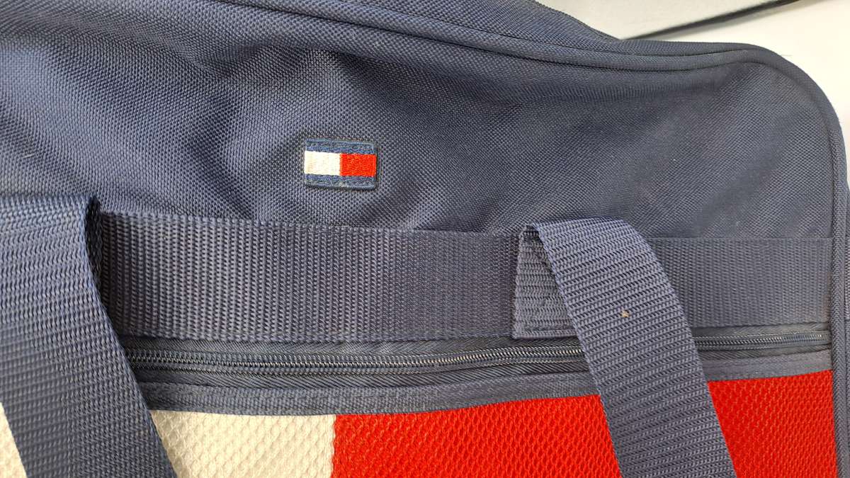 Tommy Hilfiger Duffel bag 49cm x 21cm x 37cm