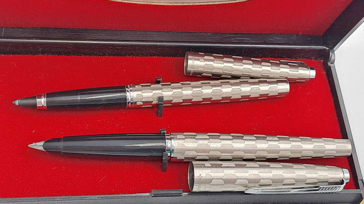 RESERVED FOR BUYER AlbBra5543 -1980's Parker 45 Harlequin 80 Black Shield CT Fountain Pen ONLY