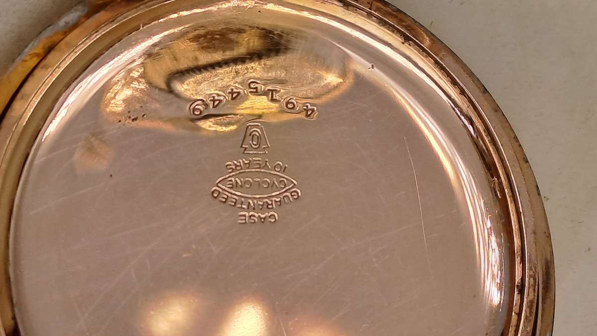 Antique 1920's U.S.A Elgin Pocket Watch in Gold Plated Keytone Case-Working -see condition