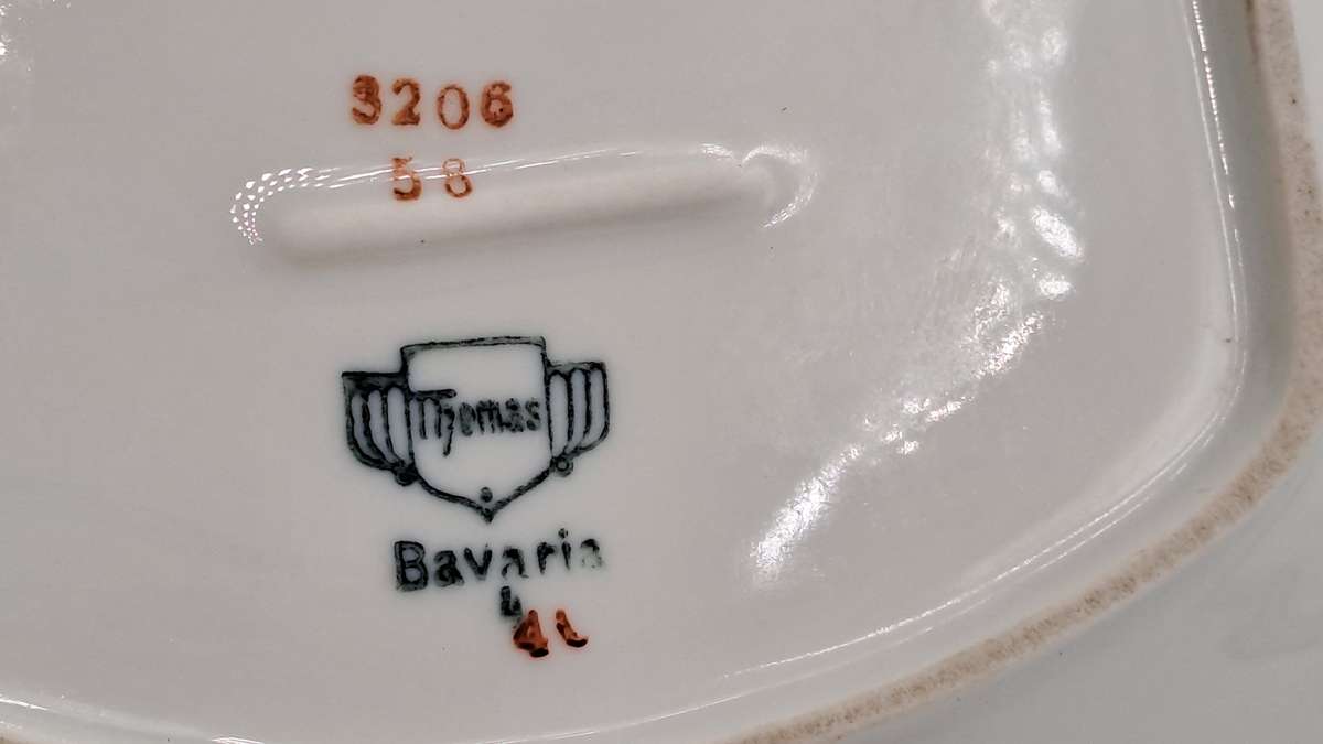 Vintage Bavaria Gold Handle Porcelain Basket Dish - Some wear on gold handle