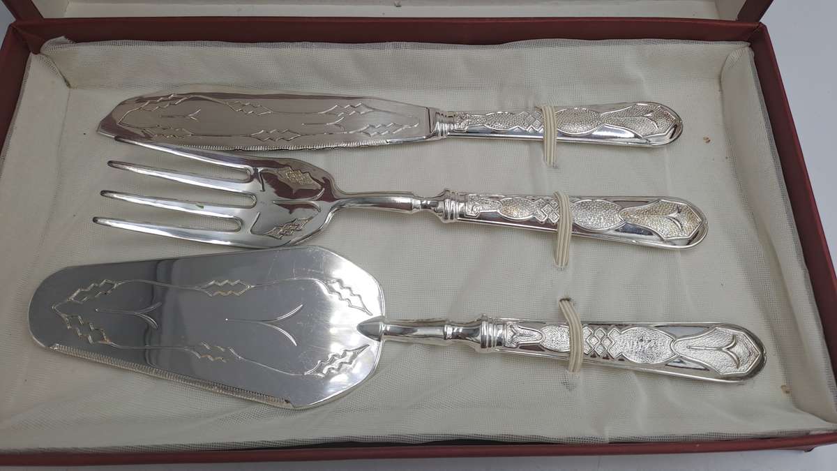 Vintage Silver Plated Pastry / Cake Serving Set -Boxed