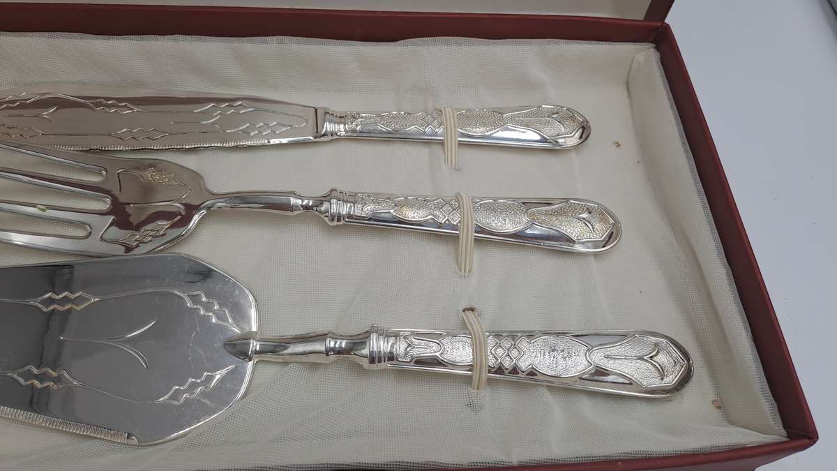 Vintage Silver Plated Pastry / Cake Serving Set -Boxed