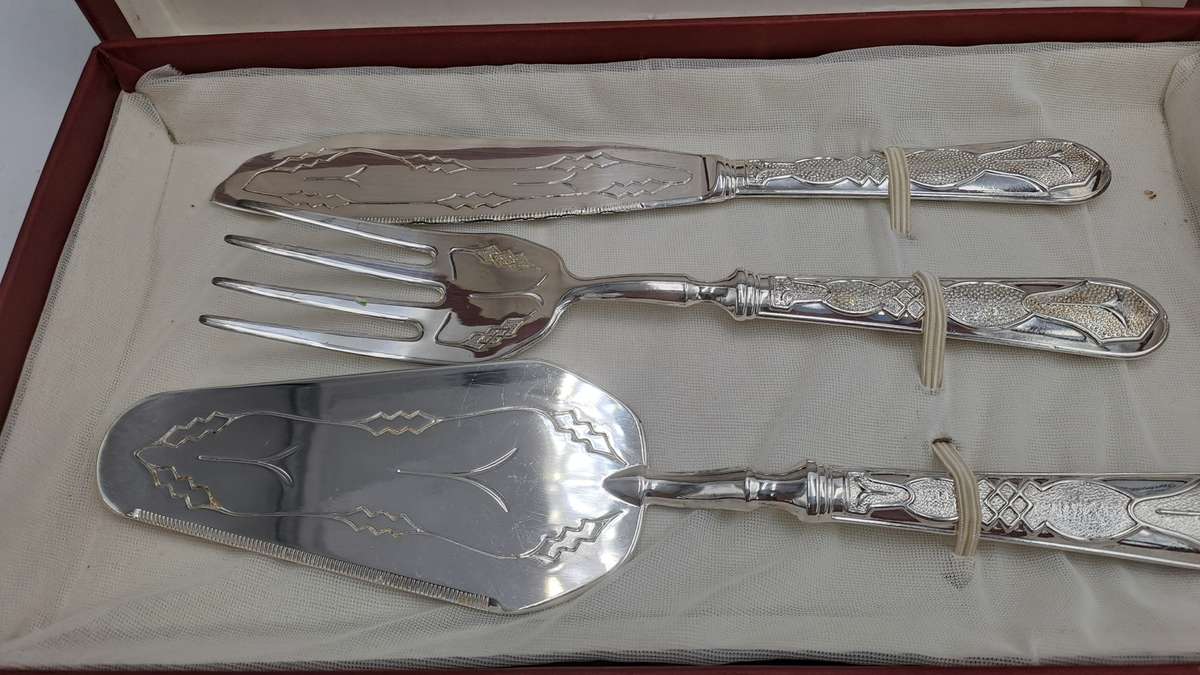 Vintage Silver Plated Pastry / Cake Serving Set -Boxed