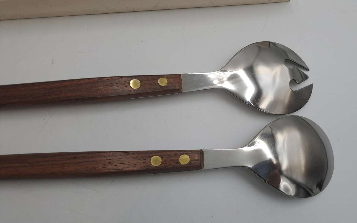 Vintage Salad serving set with wooden Handles -Boxed