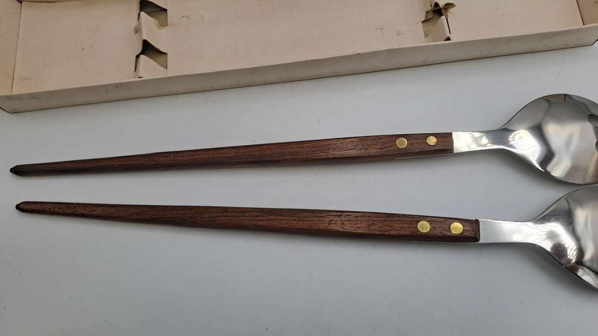 Vintage Salad serving set with wooden Handles -Boxed