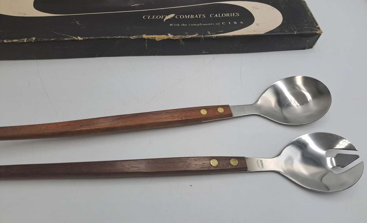 Vintage Salad serving set with wooden Handles -Boxed