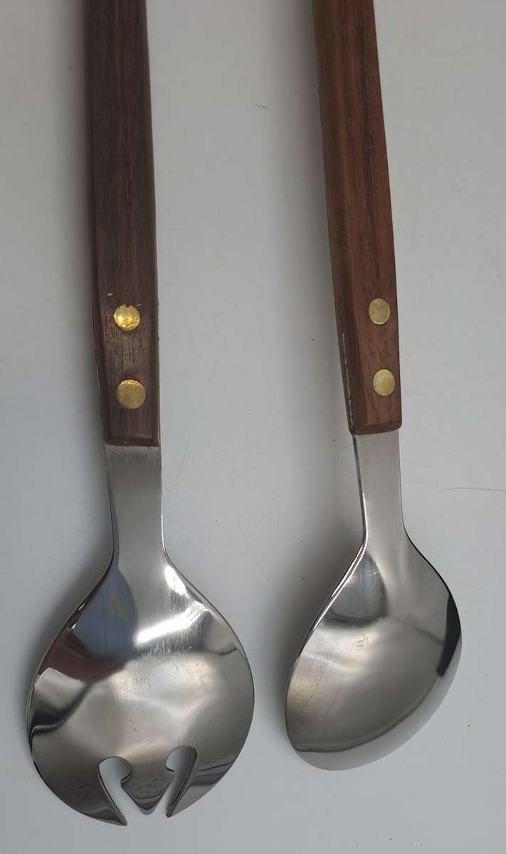 Vintage Salad serving set with wooden Handles -Boxed