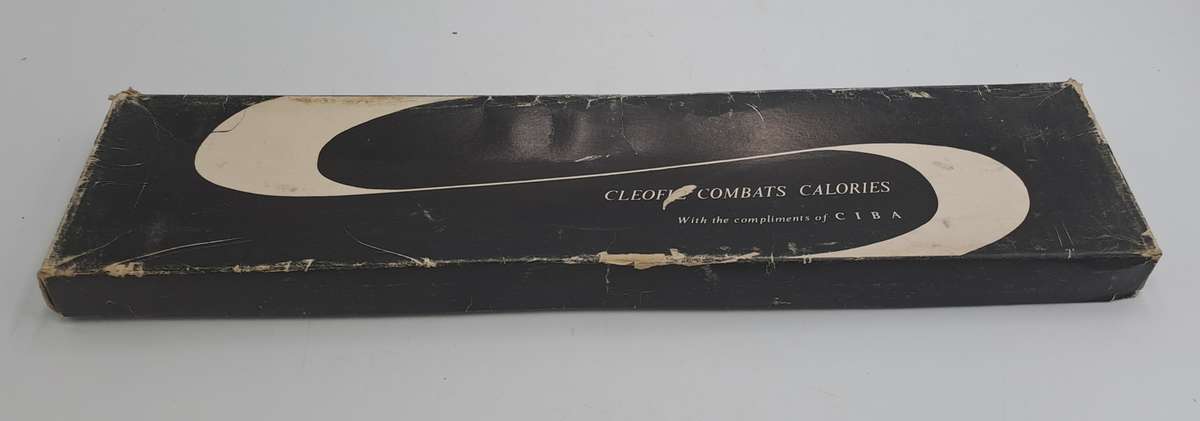 Vintage Salad serving set with wooden Handles -Boxed