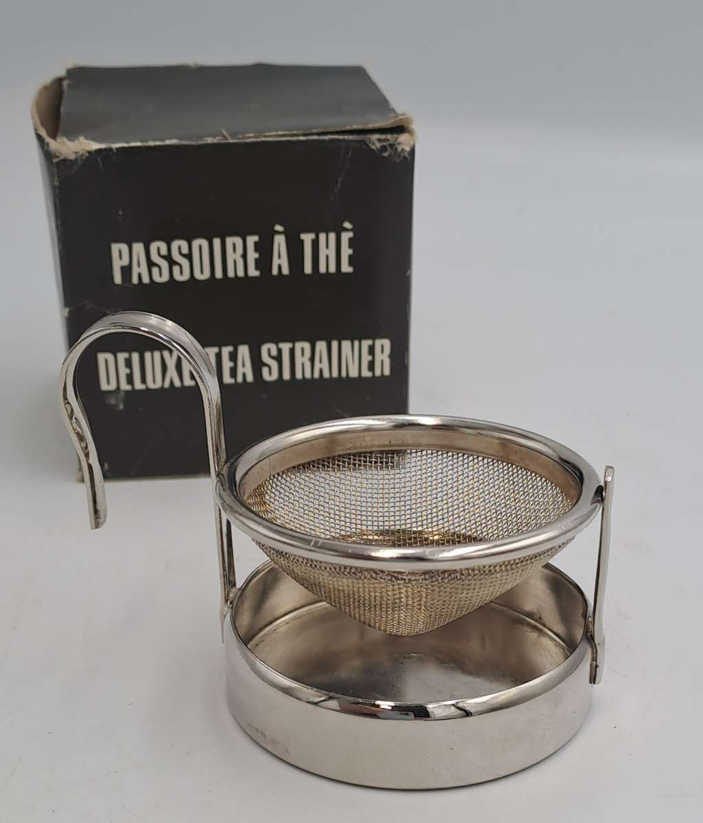 Silver Plated De-Lux Tea Strainer with tray -Boxed -5,1cm (H) x 6cm x 8cm