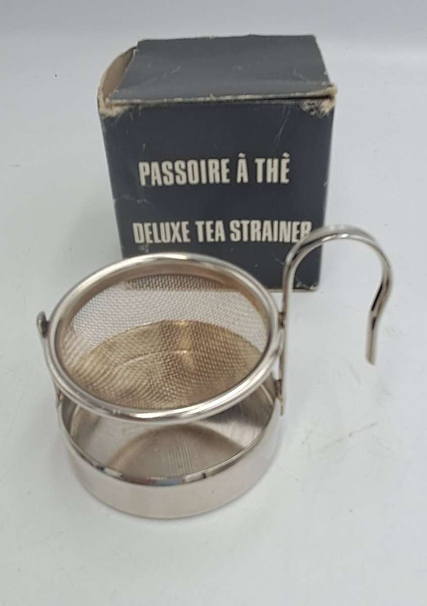 Silver Plated De-Lux Tea Strainer with tray -Boxed -5,1cm (H) x 6cm x 8cm