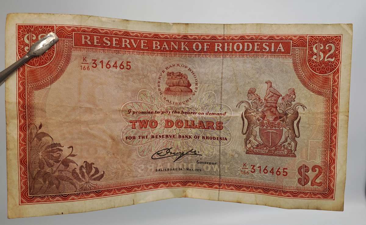 Rhodesia 1979 2 Dollars Circulated - Bird Watermark