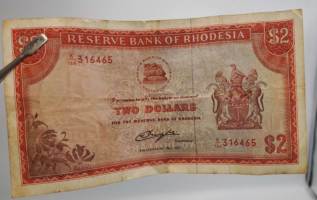 Rhodesia 1979 2 Dollars Circulated - Bird Watermark