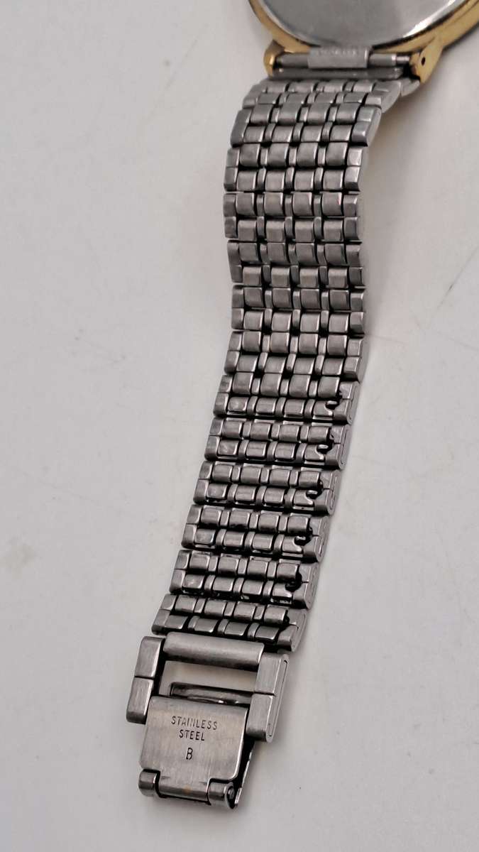 Pre-Owned Gold Tone Pulsar V320-9800 Quartz watch -Working