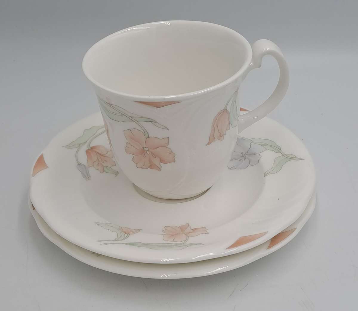 18pc Vintage 1986 Royal Albert Bone China Horizon FANTASIA 6 Tea Trio's (AS NEW IN Original BOX)