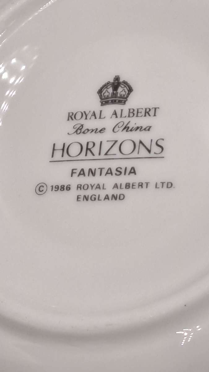 18pc Vintage 1986 Royal Albert Bone China Horizon FANTASIA 6 Tea Trio's (AS NEW IN Original BOX)