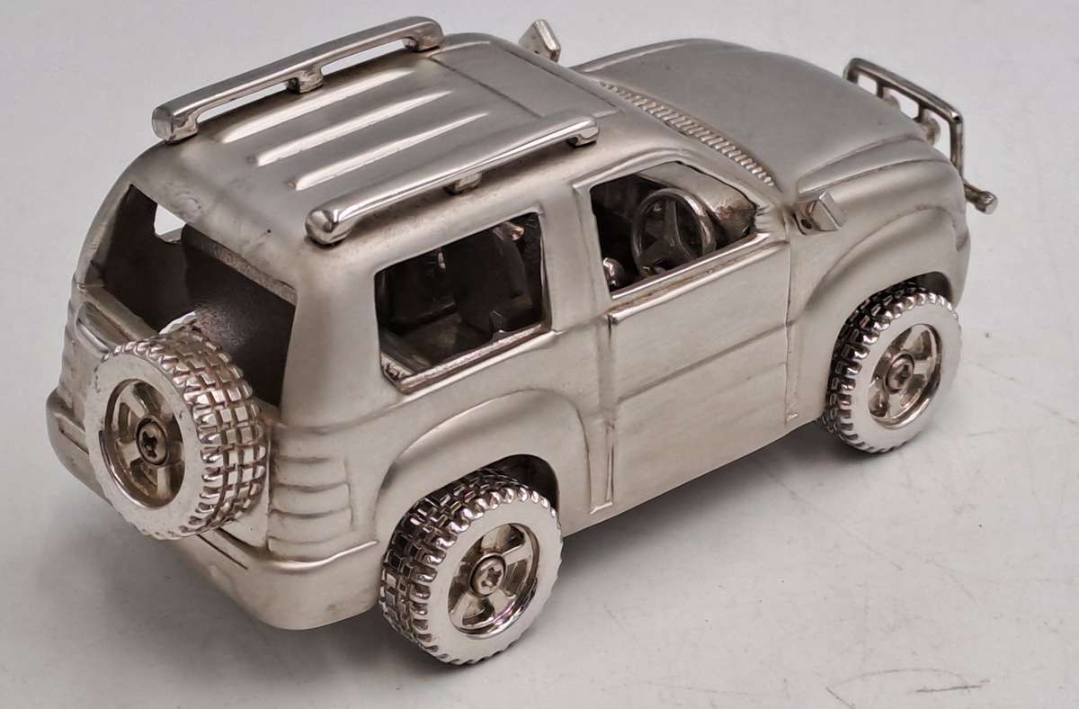 All metal Cosmo 201305 Table clock Jeep Model Quarts Watch-Paperweight