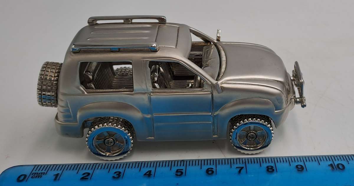 All metal Cosmo 201305 Table clock Jeep Model Quarts Watch-Paperweight