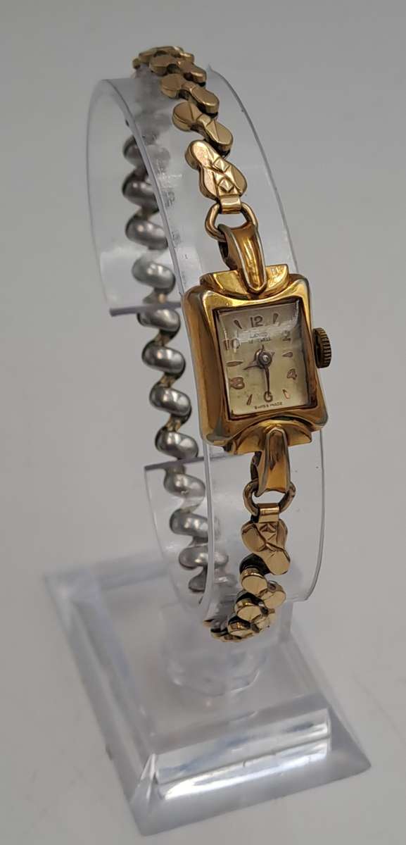 Vintage Gold plated Swiss Made Ladies Lanco Manual wind watch Working -13 Jewels